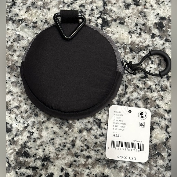 NWT FP Movement by Free People Essentials Only Pouch - Black - Picture 5 of 7